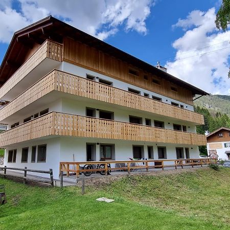 Stella Alpina Apartamento Campitello di Fassa Exterior foto