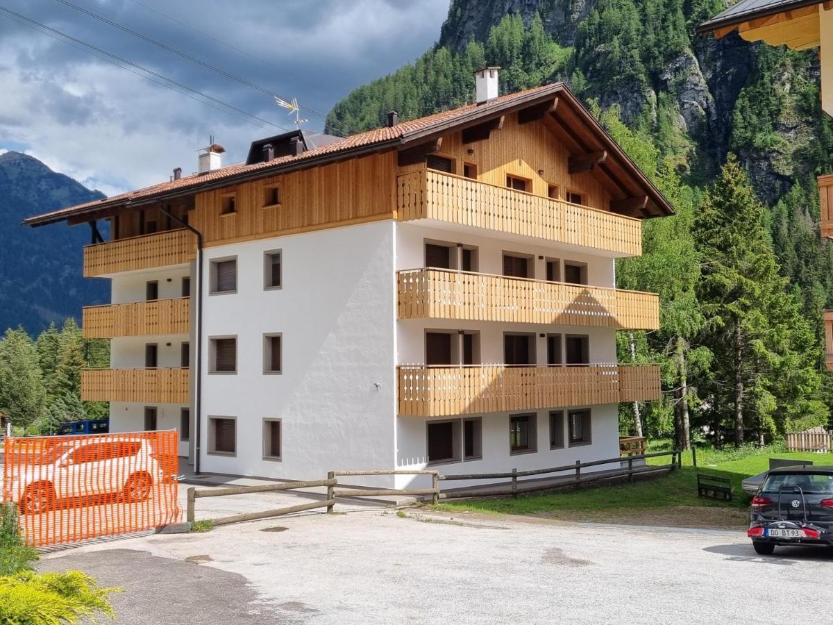 Stella Alpina Apartamento Campitello di Fassa Exterior foto